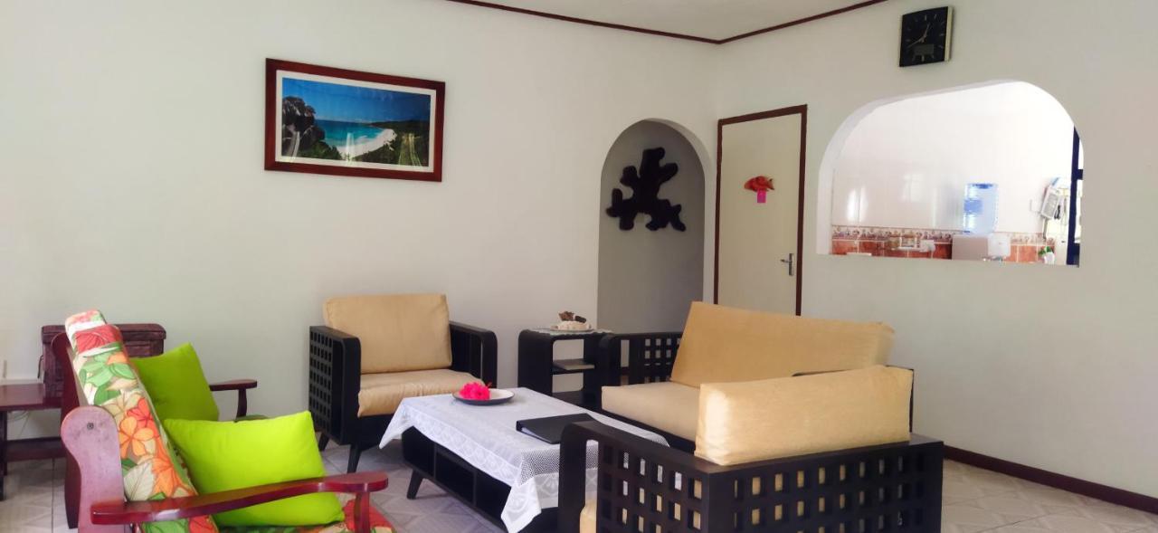 Dan Zoranz Self Catering Guest House La Digue Exterior foto