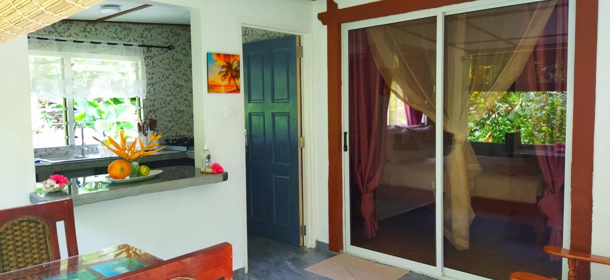 Dan Zoranz Self Catering Guest House La Digue Exterior foto